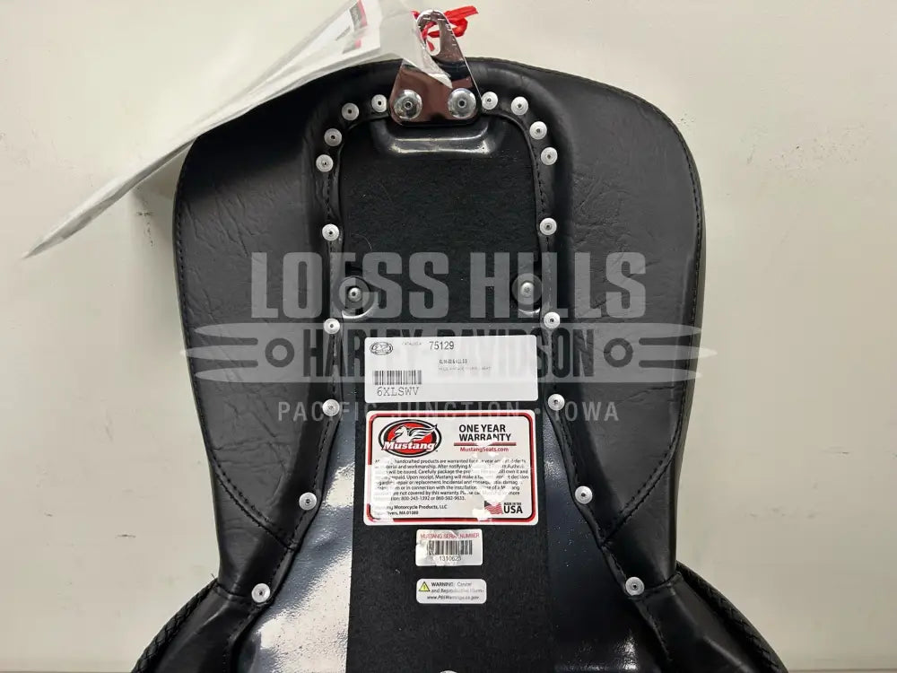 MUSTANG Vintage Style Seat - Wide - Smooth - Black - XL