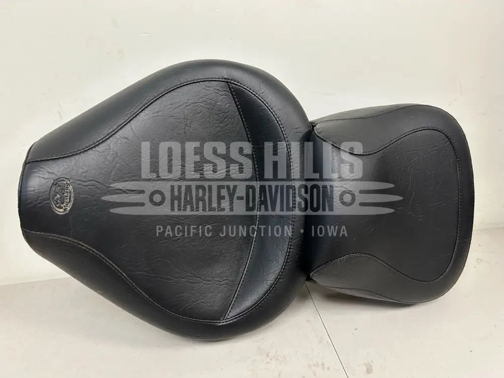 MUSTANG Vintage Style Seat - Wide - Smooth - Black - XL