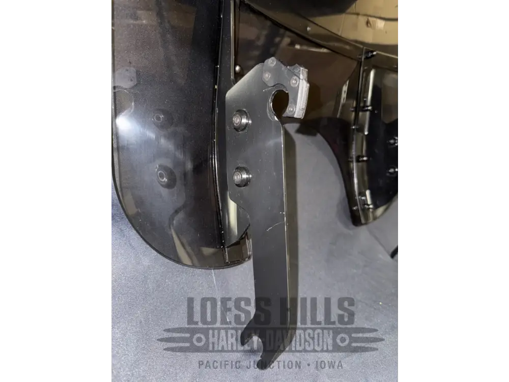 Dark Smoke Windshield for H-D Motorcycles- WS-DS-BLK