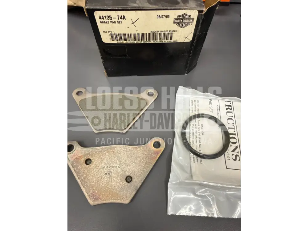 HARLEY DAVIDSON BRAKE PAD SET 44135-74A - BRAKE PAD KIT