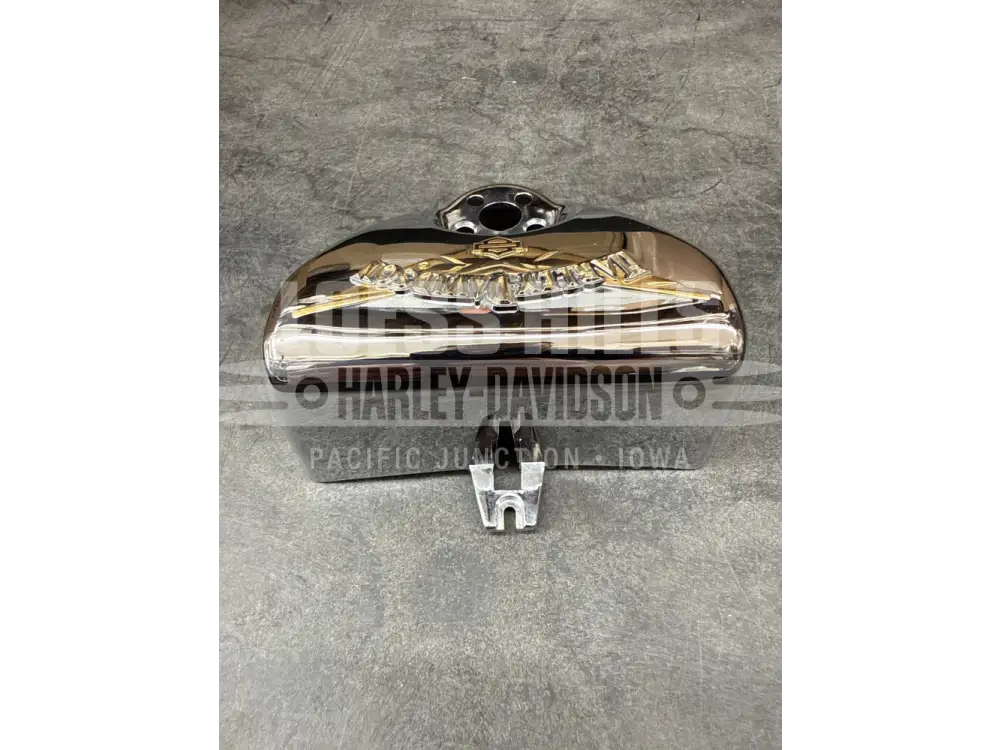HARLEY DAVIDSON Handlebar Clamp / Riser Cover - 56180-97
