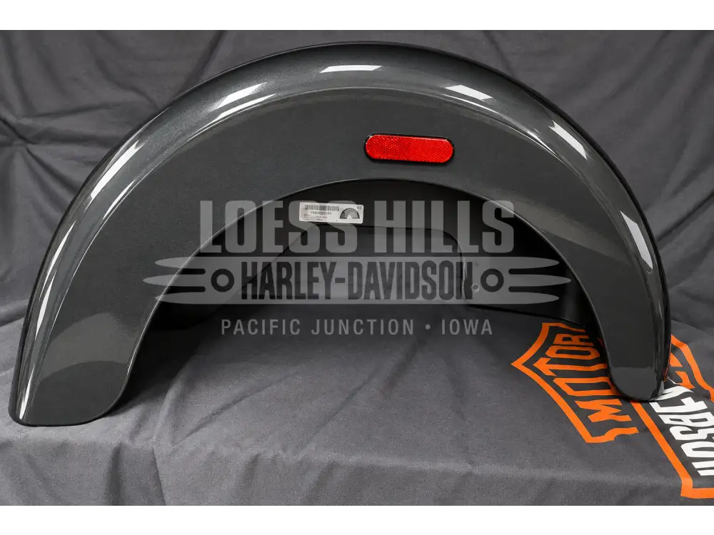 HARLEY DAVIDSON OEM TRI GLIDE RIGHT REAR FENDER 83000227FAH
