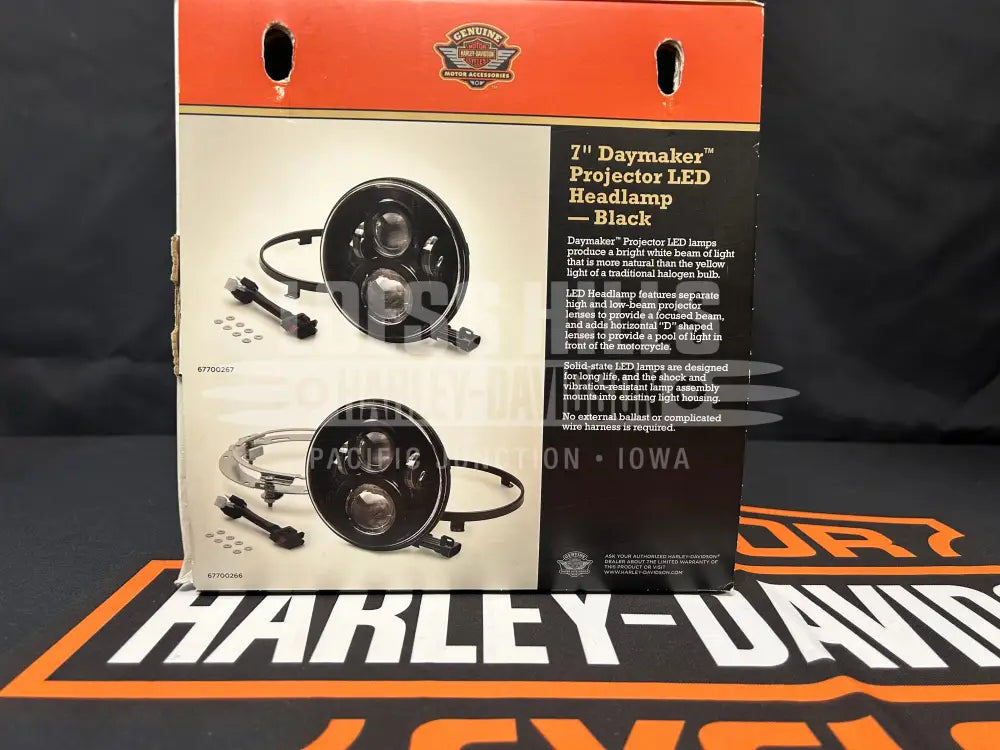 Harley - Davidson® 7 in Daymaker Projector LED Headlamp