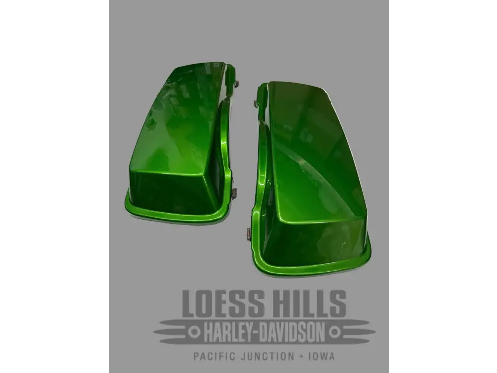 HARLEY DAVIDSON Saddlebag Lid RH. Kryptonite Green