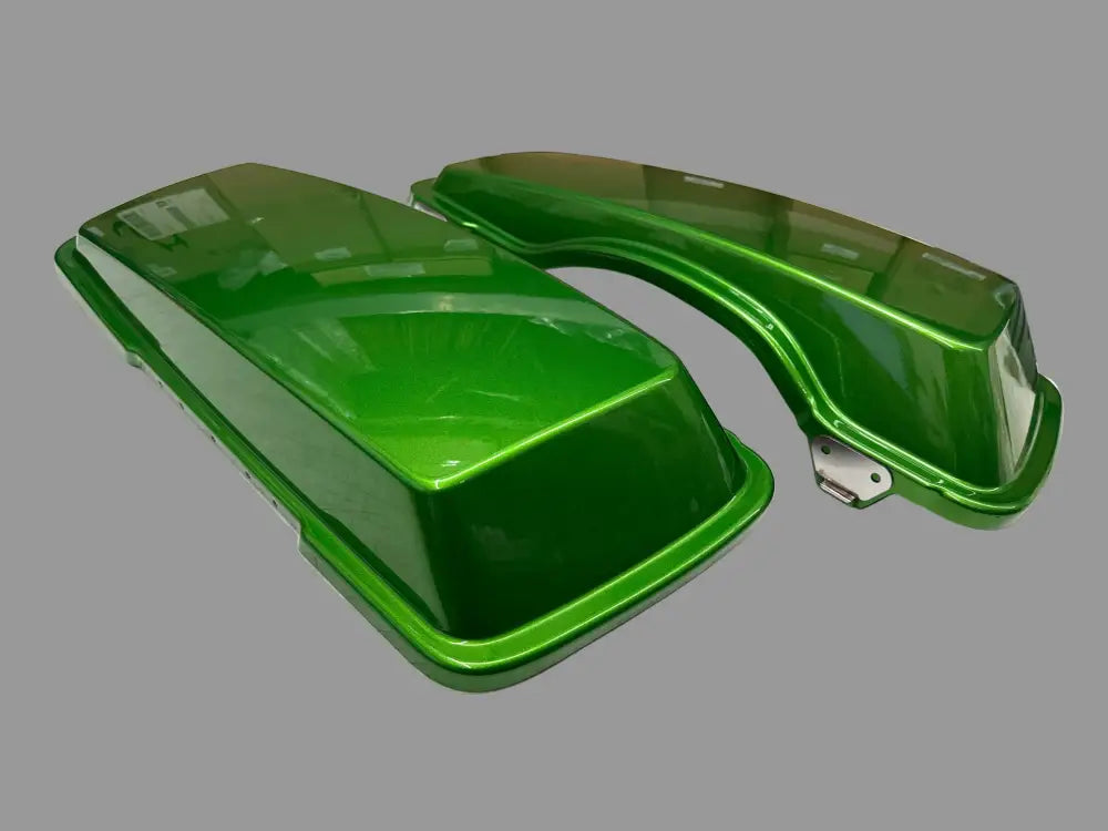 HARLEY DAVIDSON Saddlebag Lid RH. Kryptonite Green