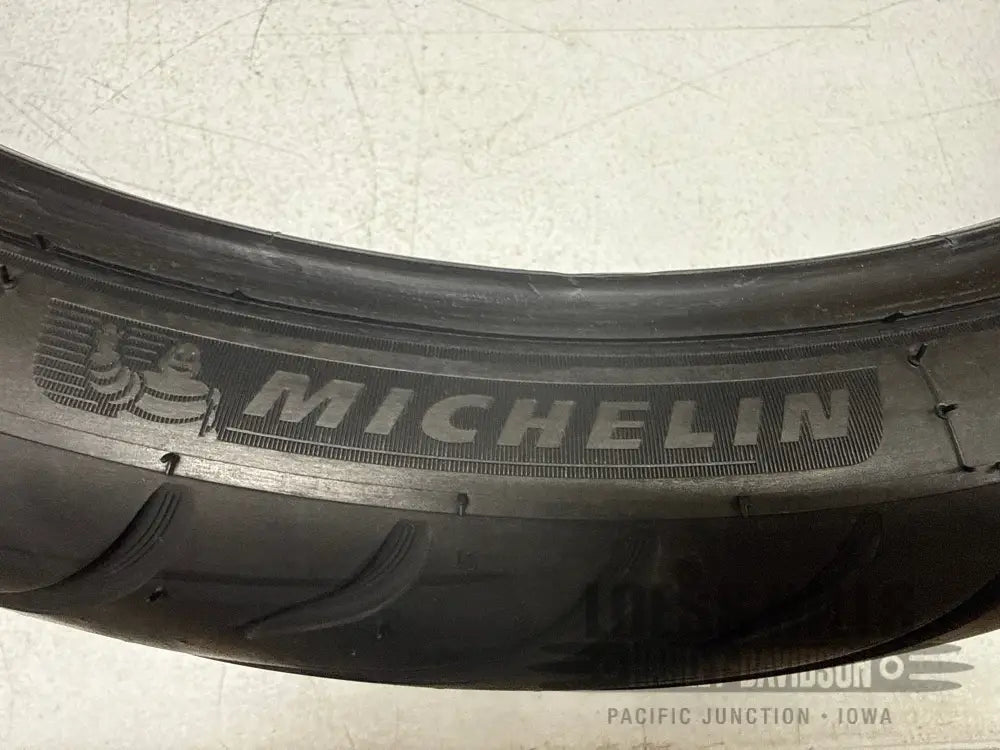 MICHELIN Commander III Touring Front Tire - MH90-21 (54H)