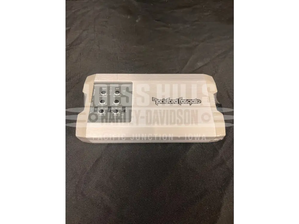 ROCKFORD FOSGATE Harley-Davidson® 4-Speaker & Amp Kit